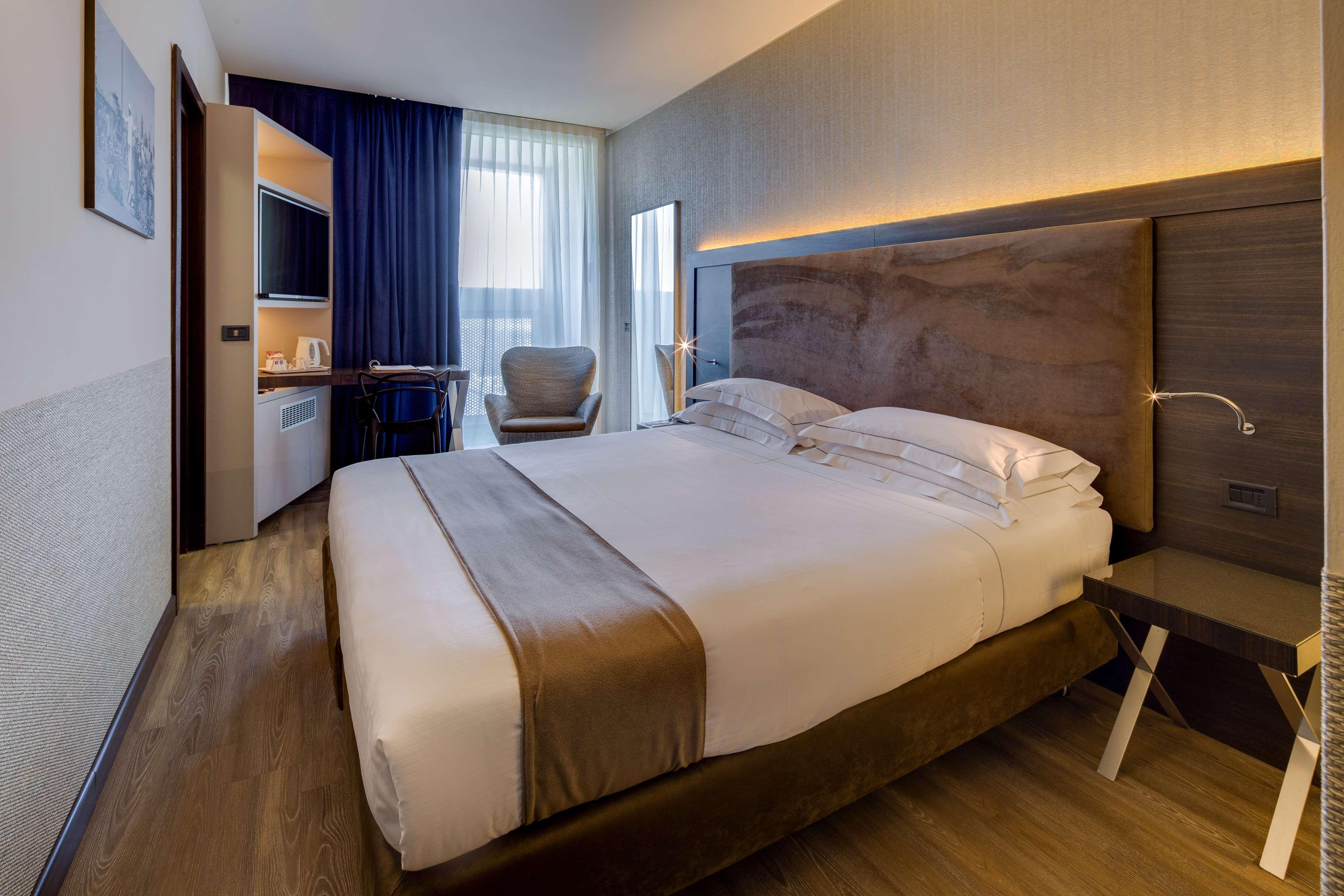 Best Western Plus Hotel Farnese بارما المظهر الخارجي الصورة