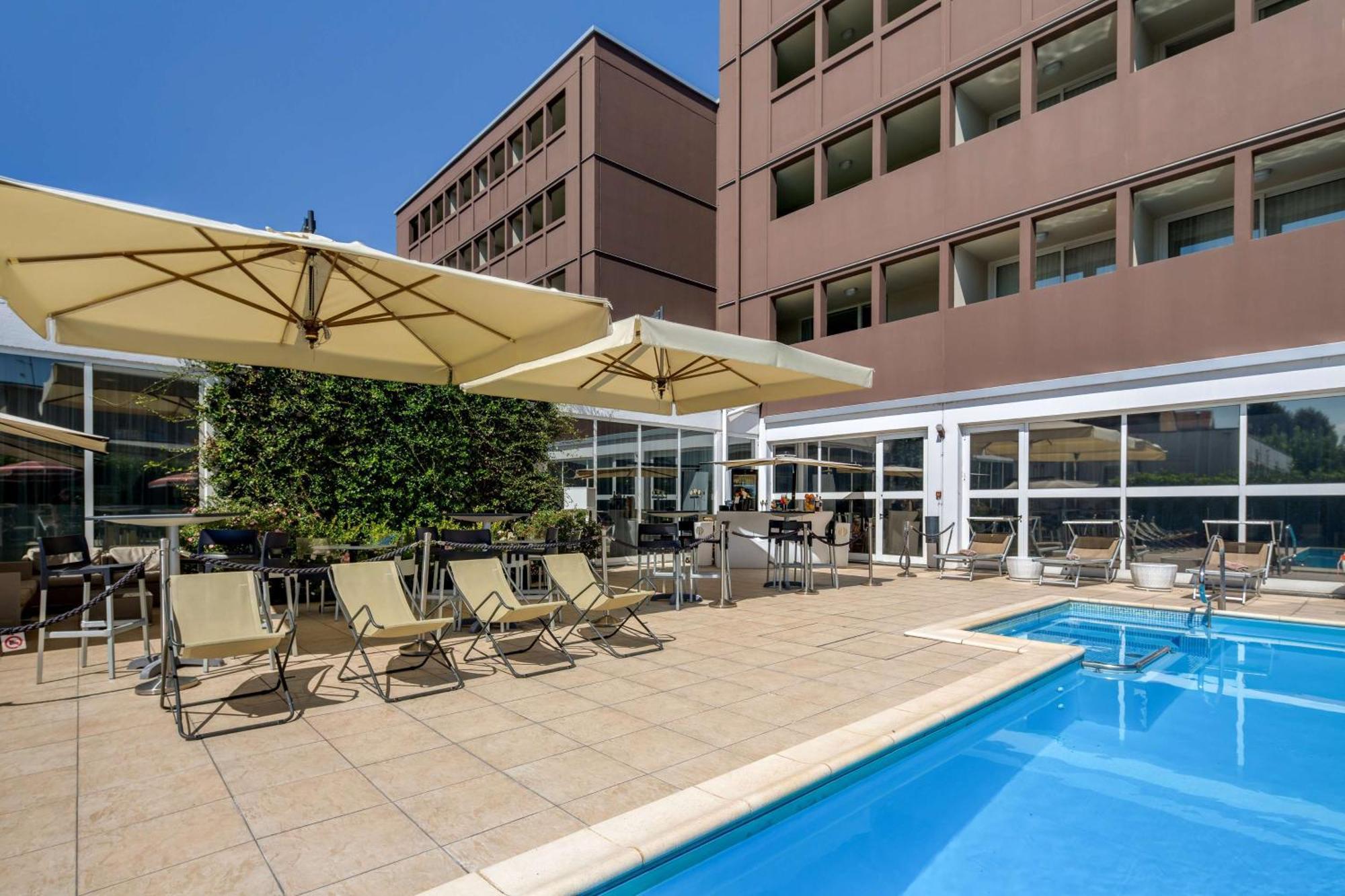 Best Western Plus Hotel Farnese بارما المظهر الخارجي الصورة