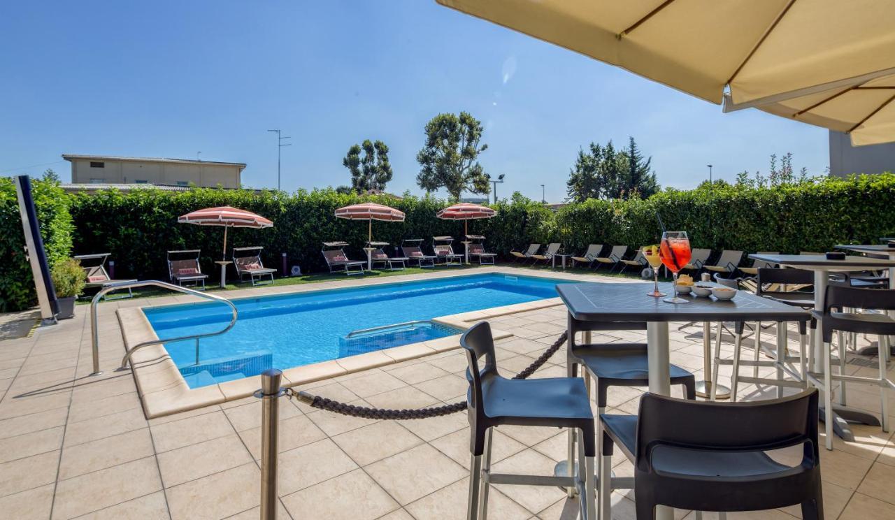 Best Western Plus Hotel Farnese بارما المظهر الخارجي الصورة